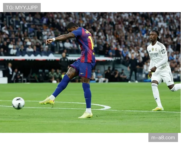 西甲联盟启动“草根足球周”，皇马、巴萨等俱乐部开放青训营举办社区活动。