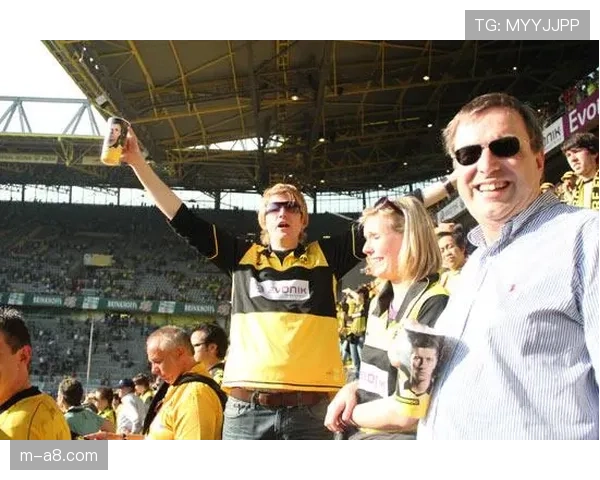 多特蒙德公布新赛季票价，涨幅引发当地球迷组织抗议