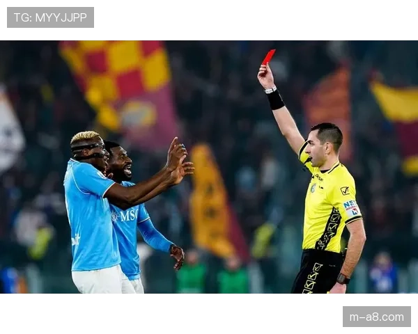 那不勒斯绝平，奥斯梅恩在伤停补时利用任意球机会头球破门